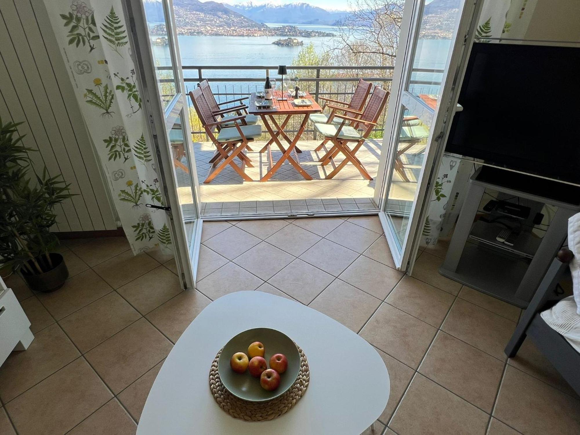 Miralago Stresa Luaran gambar